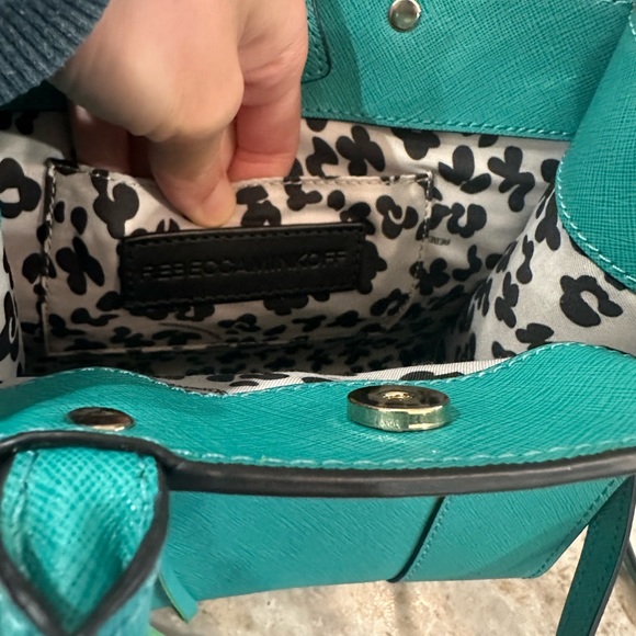 Like new Rebecca Minkoff leather crossbody in rare gem color 💎 - Picture 5 of 7